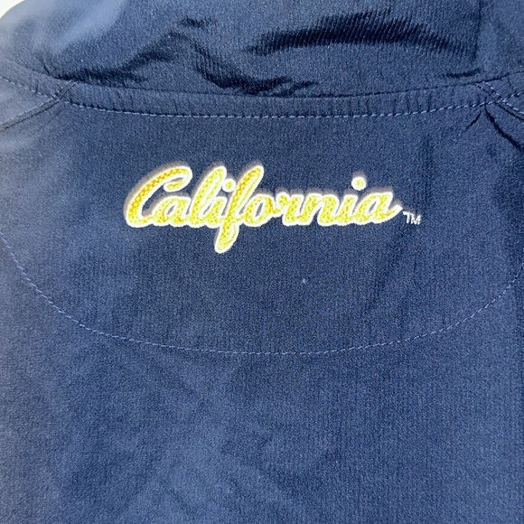 Nike Cal Sports Medicine windbreaker - Picture 9 of 9